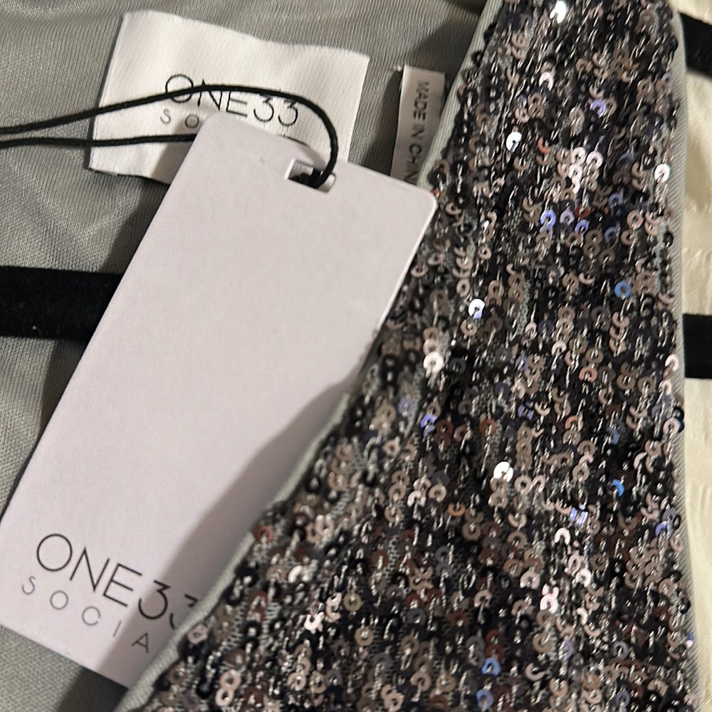 One 33 Social Sequin Dress ✨ - Picture 9 of 9